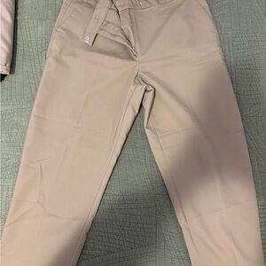 Women’s Tan Capre Pants